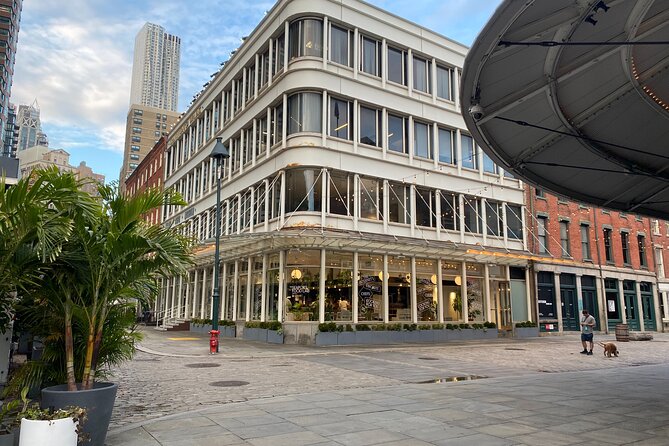 French Tour of South Manhattan - Your guide experience: why the storytelling keeps showing up