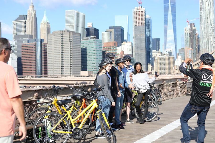 From Manhattan: 2-Hour Brooklyn Bridge Sightseeing Bike Tour - Start at 79 Chambers Street, then get rolling fast