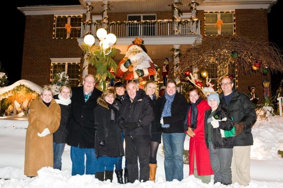 From Manhattan: 4-Hour Christmas Lights Luxury Bus Tour - Price and value: is $95 worth it for a 4-hour night?