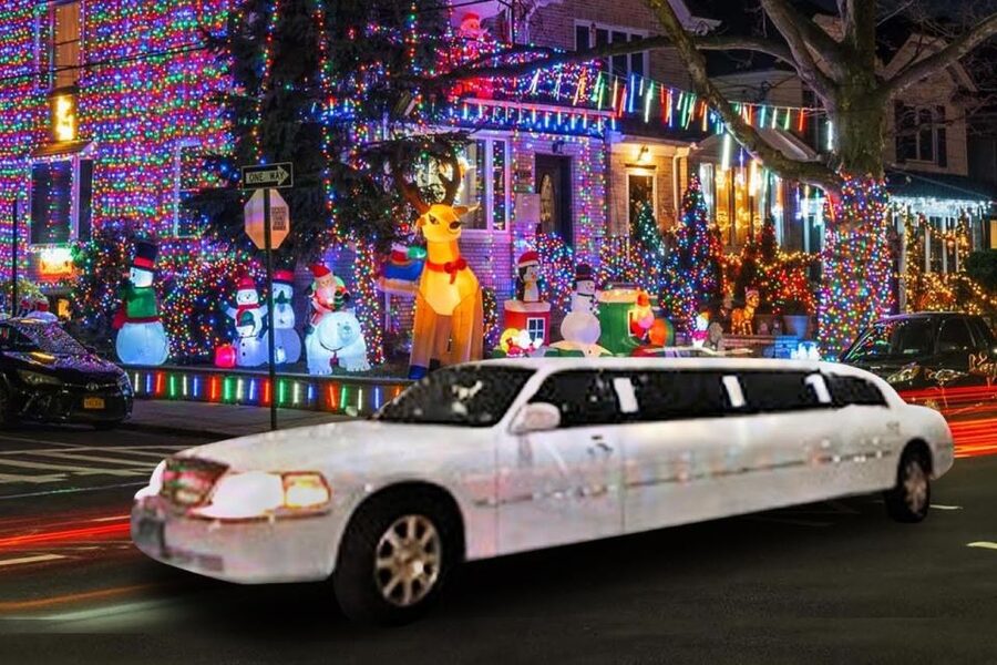 From Manhattan: Private Brooklyn Christmas Tour by Limousine - Dyker Heights on foot: where the best lights happen