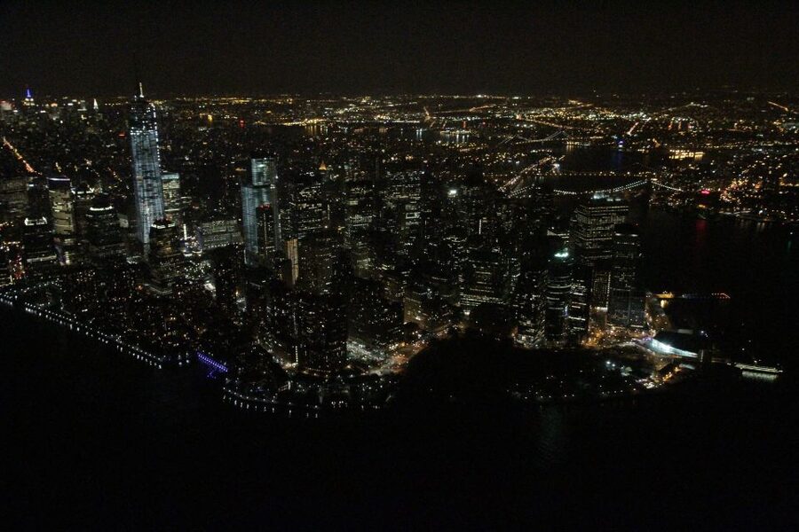 From New Jersey: New York City Skyline Tour - The overhead route you will actually fly: from bridges to parks