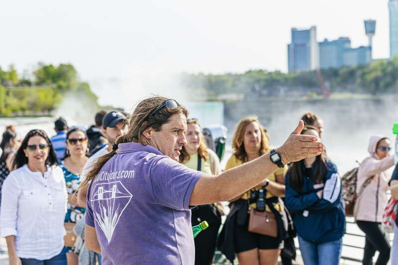 From New York City: Niagara Falls One Day Tour - Horseshoe Falls, American Falls, and Bridal Veil Falls: your guided viewing route