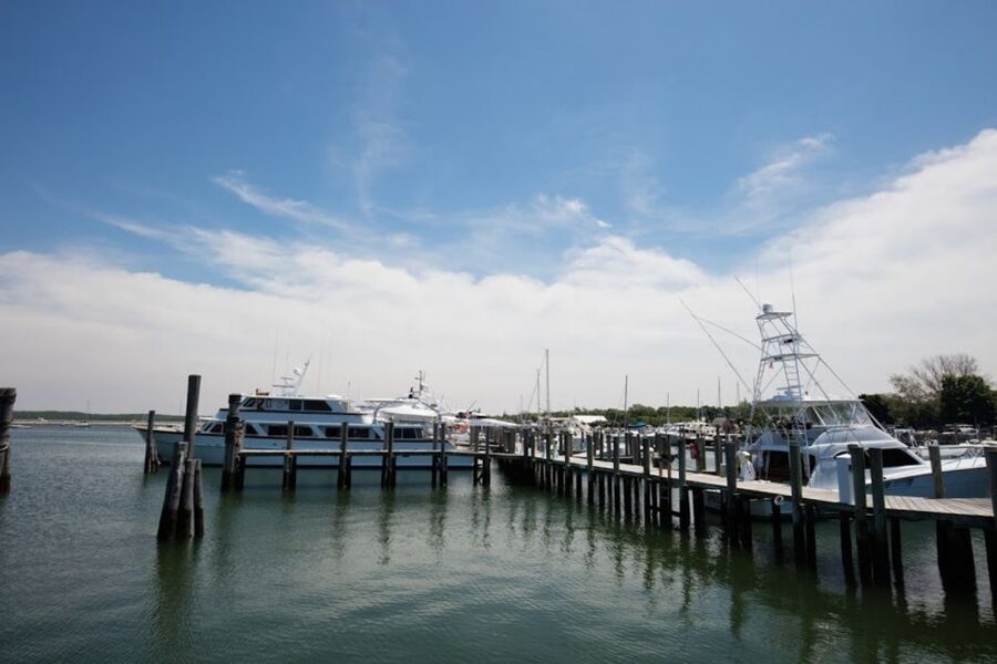 From NYC: Hamptons, Sag Harbor, and Outlet Shopping Day Trip - The Early Start: Port Authority Meeting and a 14-Hour Rhythm