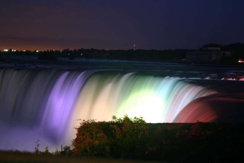 From NYC: Niagara Falls U.S. Side 2-Day Trip - First Stop on the Route: Corning Museum of Glass (Optional, but Smart)