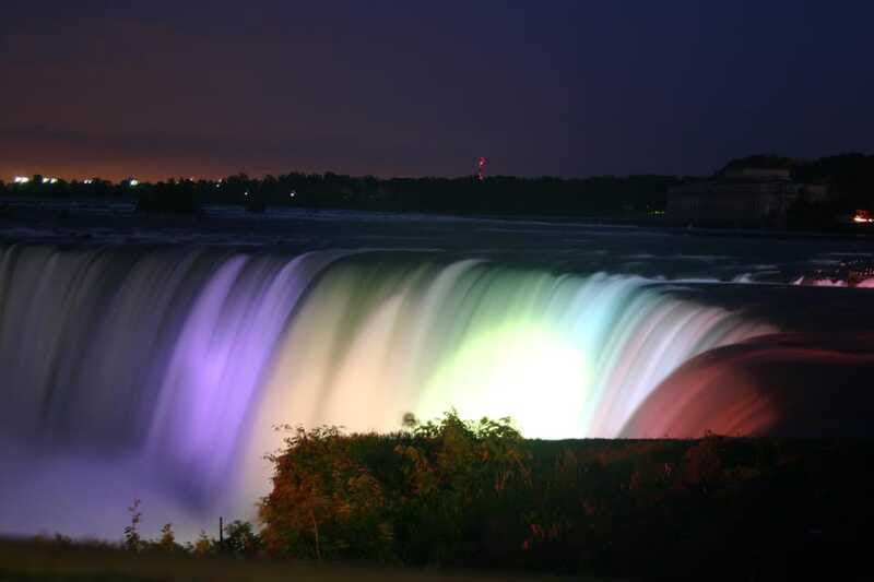 From NYC: Niagara Falls U.S. Side 2-Day Trip - Watkins Glen and the Finger Lakes Gorge Views: Season Is the Whole Story