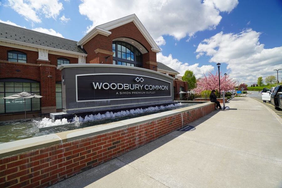 From NYC: Woodbury Common Premium Outlets Shopping Tour - Key points before you go