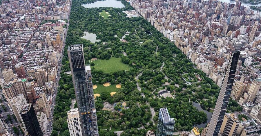 From Westchester: NYC Private Helicopter Tour for Couples - Daytime, sunset, or evening: picking the best light for your memories