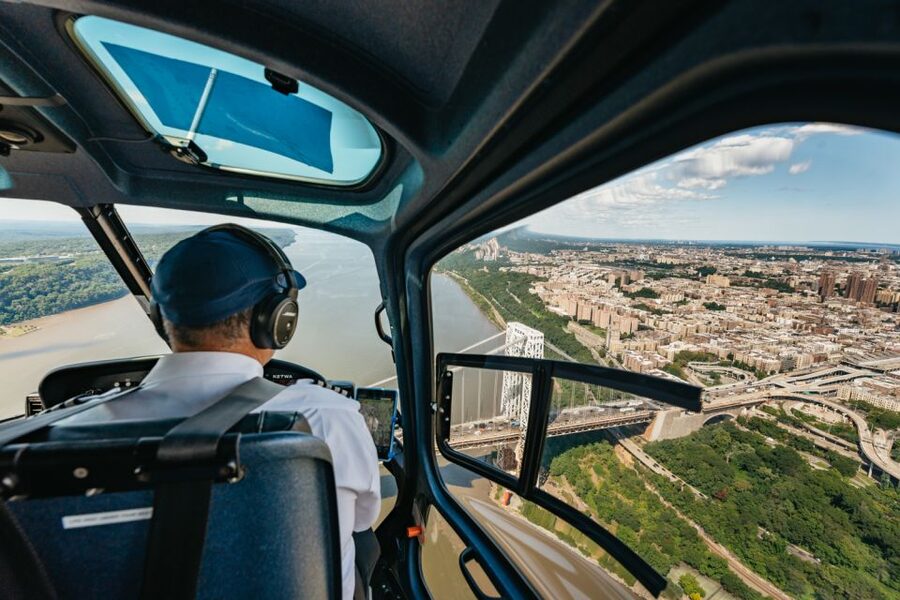 From Westchester: Private NYC Helicopter Tour for 2-6 People - Picking day, sunset, or evening: how to match your flight to your goals