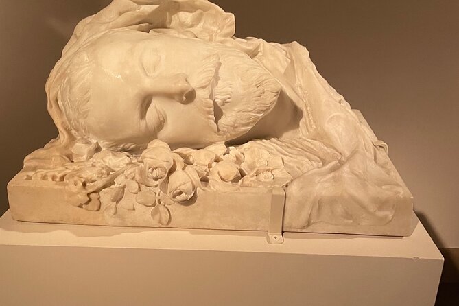 Ghost Stories: A Mysterious, Macabre Tour in the Metropolitan Museum - Who should book, and who might want a different option