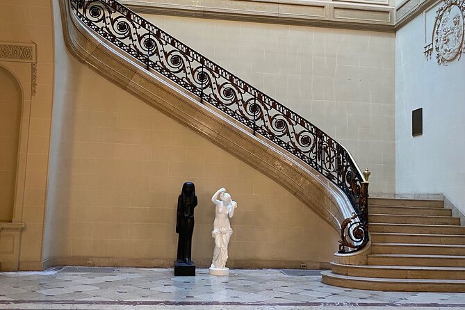Gilded Age Mansions Tour in New York - The Guide Experience: Storytelling That Keeps You Warm