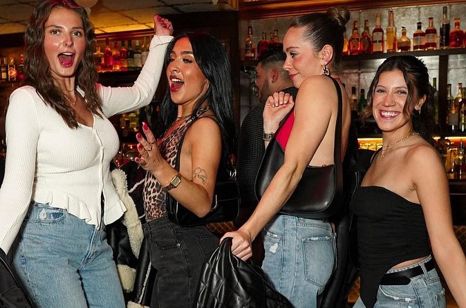 Glitz Glamor and Gangsters Hell's Kitchen Bar Tour NYC - Stop 1: A Historic Neighborhood Primer That Sets the Tone