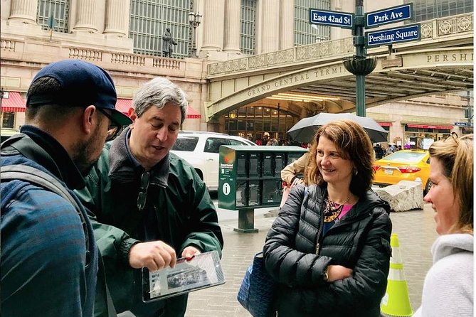 Grand Central: The Open Sesame Bagel Tour - Kissing Room and Whispering Gallery: yes, you should listen