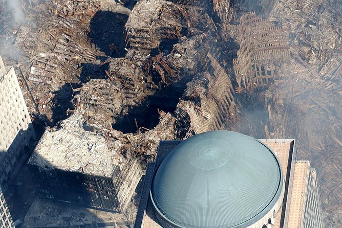 Ground 0 and World Trade Center Tour with 911 Museum Upgrade - Ground Zero and the 9/11 Memorial Pools: What to Look For