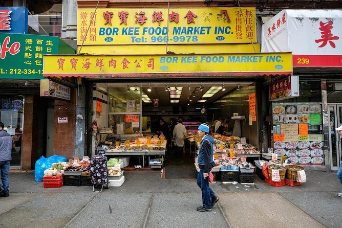 Guided tour of Lower East Side, Chinatown and Little Italy in French - The French guide angle, and why names like Fred and Marc matter