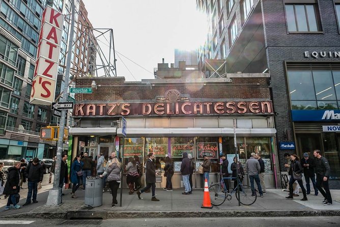 Guided tour of Lower East Side, Chinatown and Little Italy in French - Who should book this Lower East Side, Chinatown, and Little Italy tour