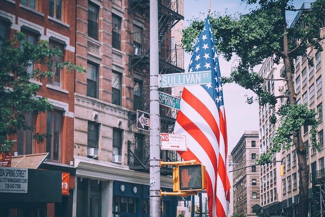 Guided tour of SoHo, Greenwich Village and Meatpacking District in French - Mobile ticket and logistics, the simple way