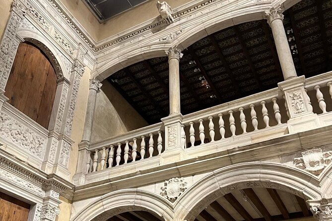 Guided tour of the MET in Spanish (Metropolitan Museum of Art) - Major masterworks: Velázquez, Dalí, Van Gogh, Monet, and more