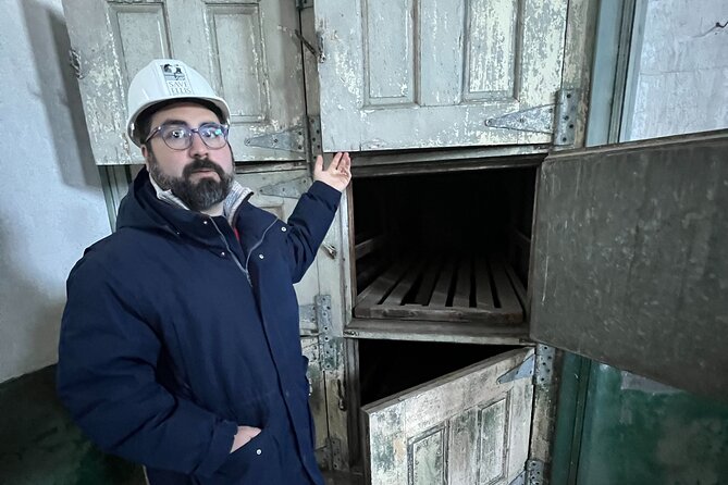 Hard Hat Tour of the Abandoned Ellis Island Hospital Complex - Service life you might not expect: laundry, staff quarters, and daily operations