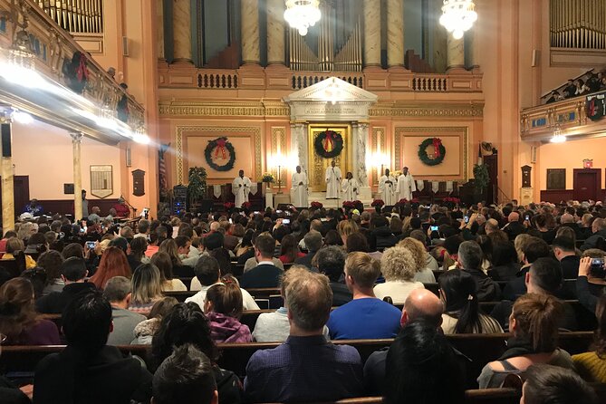 Harlem Gospel Series - The Music Experience: Classic Songs, Spirituals, and a Room That Moves