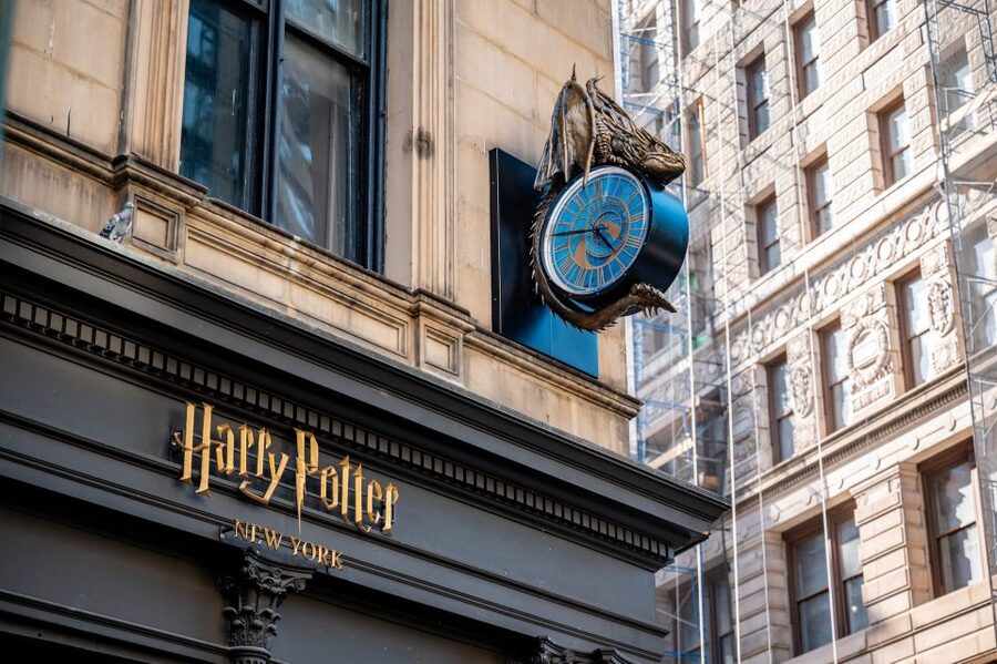 Harry Potter Shop New York: Magical Experiences - What to expect when you enter the Harry Potter Shop New York