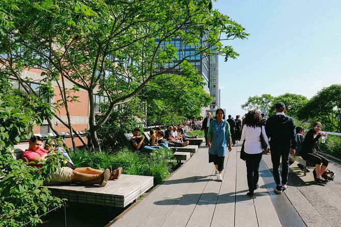 High Line, Chelsea and Hudson Yards Tour with Edge Entry Option - Meeting at Pier 55 and finding your guide fast