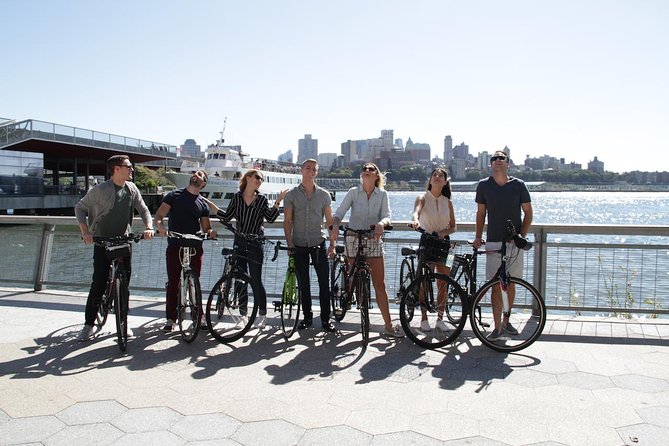 Highlights of New York City Guided Bike Tour (English or Dutch) - The Route Moments You Will Remember: History Stops and Photo Breaks