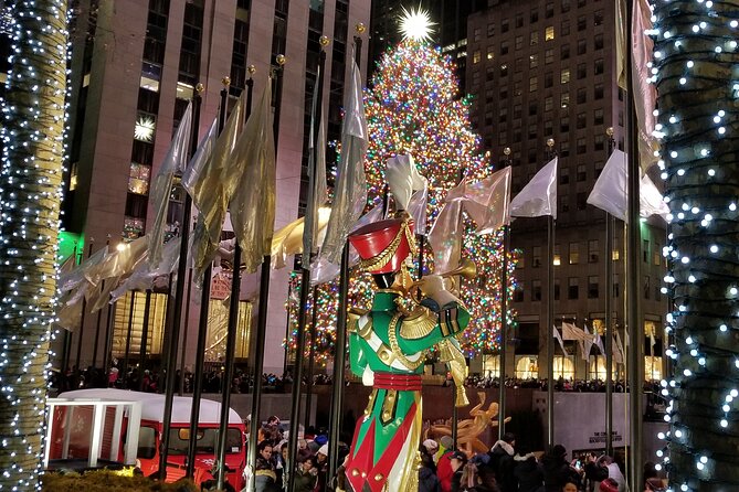 Holiday Lights Extravaganza Walking Tour - Bryant Park’s Christmas Village: the best reset in the middle of Midtown