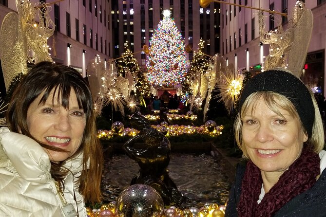 Holiday Lights Extravaganza Walking Tour - Saks Fifth Avenue and St. Patrick’s Cathedral: lights plus a real pause