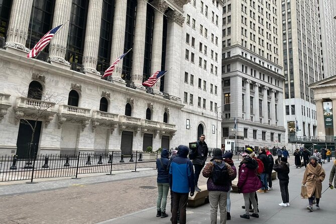 How Money Was Made Wall Street Walking Tour - Wall Street from street level: NYSE, Federal Hall, Trinity Church, JP Morgan