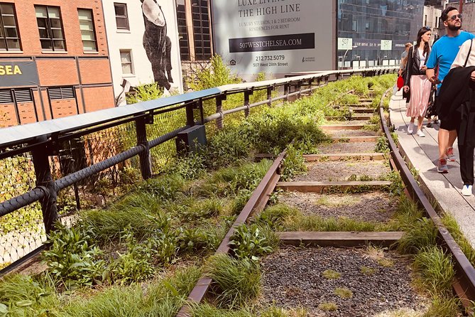 Hudson Yards Tour With Optional Edge Upgrade - Stops 1 and 2: Hudson Yards shops, restaurants, and the $25 billion scale