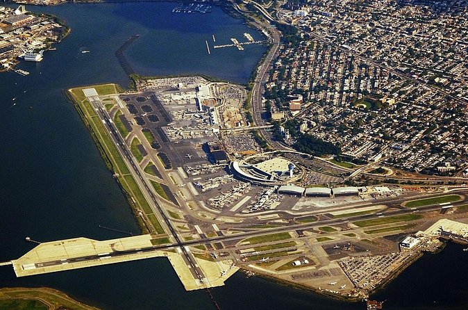 JFK or LGA package only (Round trip transfer plus VIP Contrasts) - What the guide-and-vehicle setup means for you (and what to watch for)