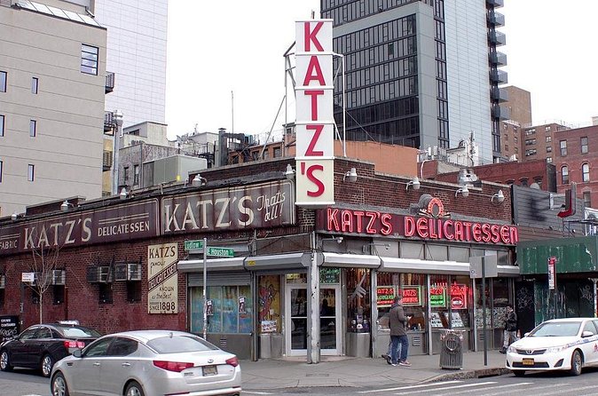Lower East Side Bagel Tour - Stop 2: the food tasting circuit near Economy Candy