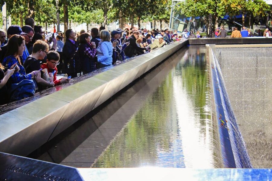 Lower Manhattan Tour: Wall Street & 9/11 Memorial - Starting at 24 Broad St: getting your bearings fast