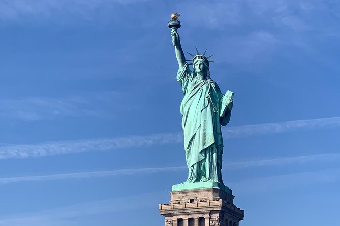 Manhattan Adventure Sightseeing Boat Tour - from Chelsea Piers - Stop-by-stop: where the best views come from