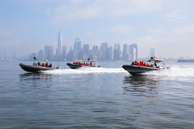 Manhattan Adventure Sightseeing Boat Tour - from Chelsea Piers - What the best captains do for you, besides the narration