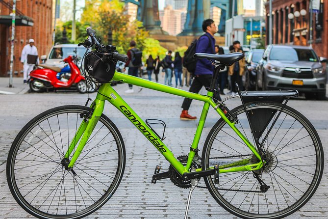 Manhattan and Brooklyn Bridge Bike Rental - East River vs Hudson River: Pick Your Side for the Ride Vibe