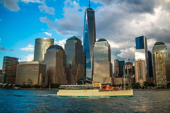 Manhattan Evening Jazz Cruise - Indoor cabin vs outer deck: where the best experience happens for you
