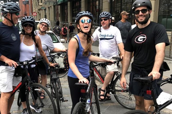 Manhattan Neighborhoods Bike Tour - A 4-Hour Manhattan Circuit That Stays Above Ground
