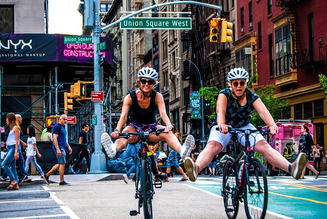 Manhattan Neighborhoods Bike Tour - Beyond the Named Stops: Chelsea, Upper West Side, Seaport, and Battery Park