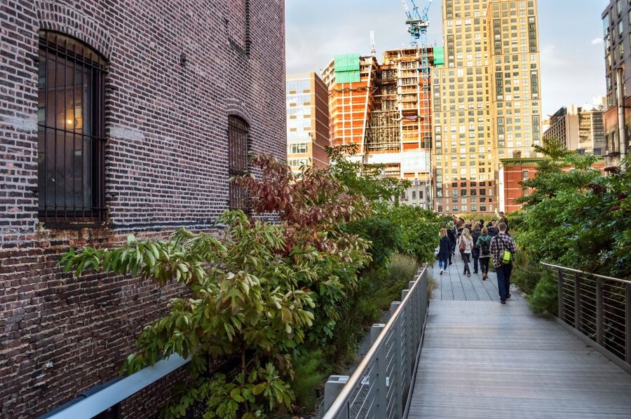 Meatpacking District: Chelsea Market and The Highline Tour - Guide style matters here, and the tour has standout names