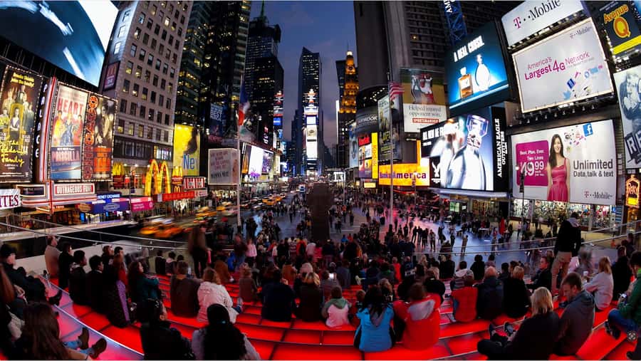 Midtown- Must See Manhattan Highlights - The New York Public Library and Chrysler Building: architecture with a guide’s lens
