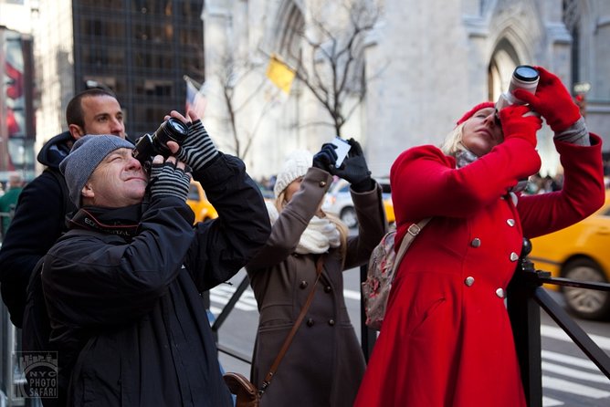 Midtown NYC Photo Safari - The Rockefeller Center Christmas Tree Stop: Holiday Lighting Skills You Can Reuse