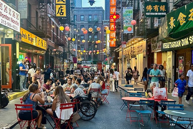 Mom and Pop Food Tour in Chinatown and Little Italy - The mom and pop tastings you can expect on this route