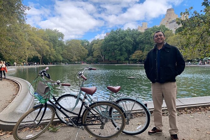 New York Bike Rentals for Central Park and NYC Exploration - Riding Toward the Brooklyn Bridge: Big Views, Real Road Sense