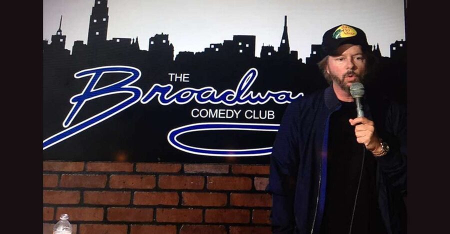 New York: Broadway Comedy Club All Star Stand-Up Comedy Live - Arriving and Getting Seated: What to Do When You Walk In