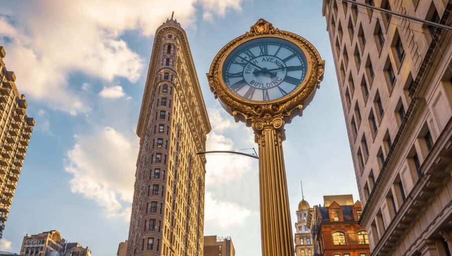 New York City: 24 or 48-hour Hop-on Hop-off Bus Tour - Uptown route day: Central Park and why timing matters