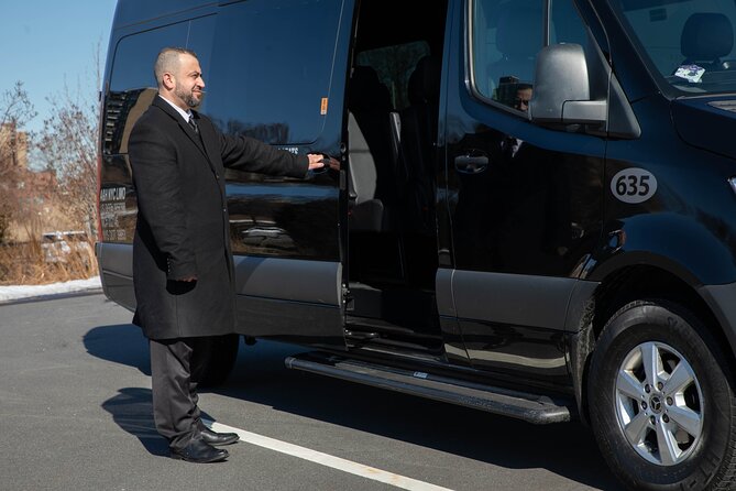 New York City Airport Arrival Transfer by Sprinter LGA JFK EWR - Roundtrip Upgrade: When Paying for Two Rides Saves You Stress