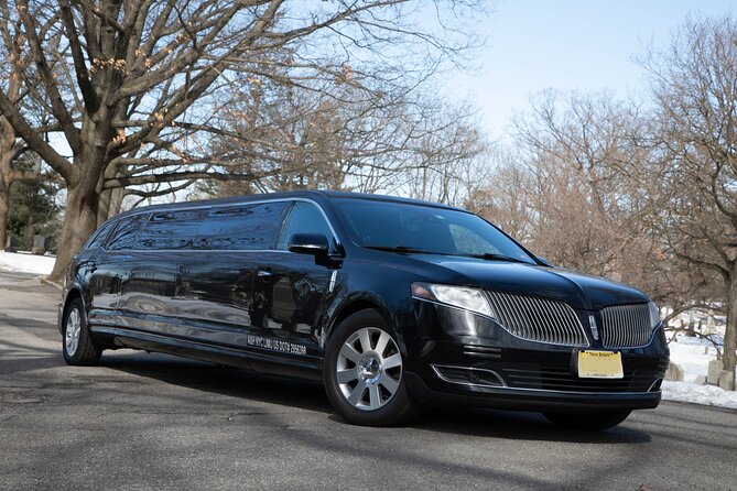 New York City Airport Departure Transfer by Limo LGA JFK EWR - Luggage check: trunks can handle a lot, but confirm the edge cases