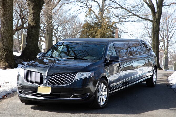 New York City Airport Departure Transfer by Limo LGA JFK EWR - Price and value: when $230 per group makes sense