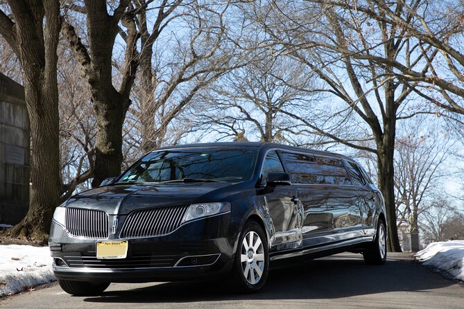 New York City Airport Departure Transfer by Limo LGA JFK EWR - A stretch limousine built for the last part of your day